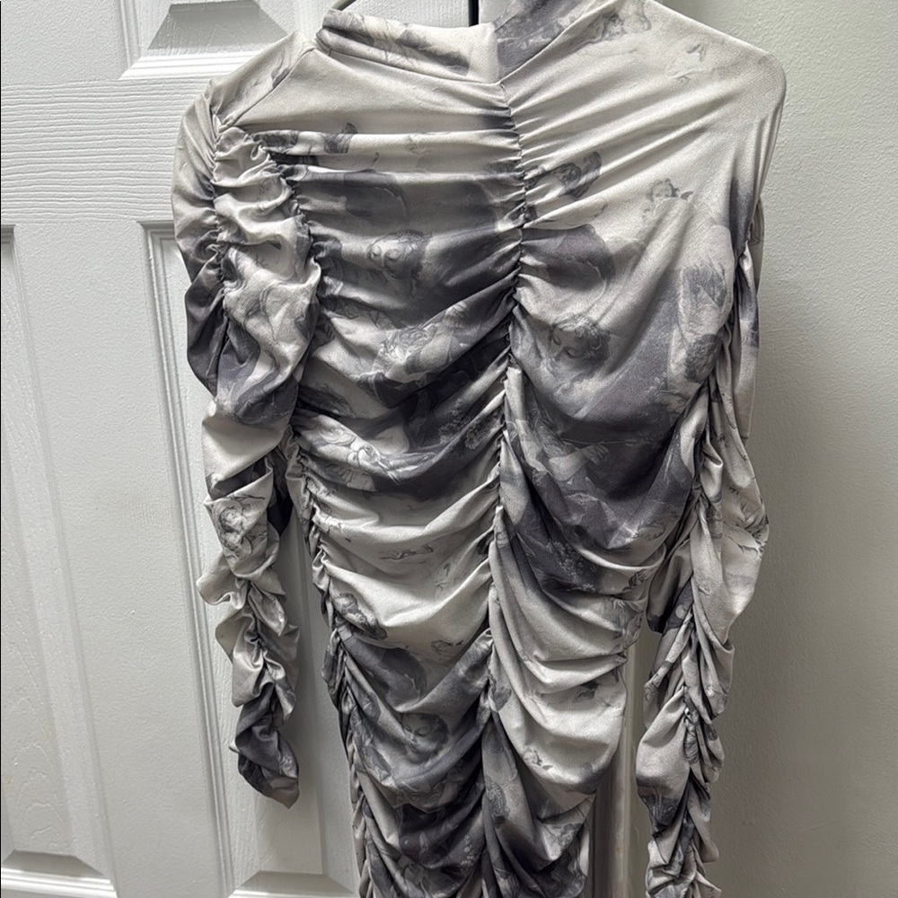 Ruched Long Sleeve Dress in Gray and White